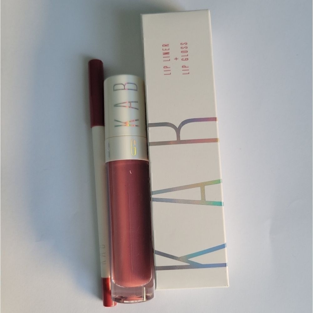 KAB cosmetics lip liner and gloss set